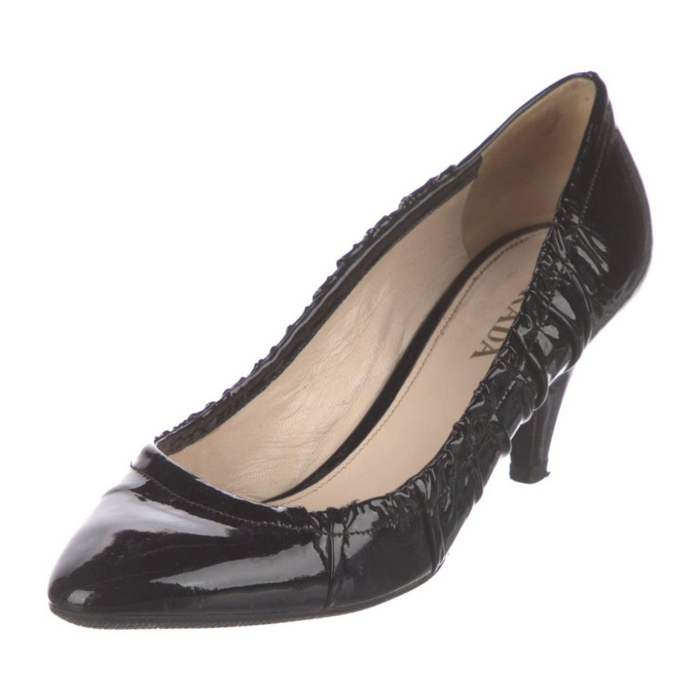 Read! 39.5 VGUC Black Prada Patent Leather Pumps - heel call out TRR - Picture 16 of 17